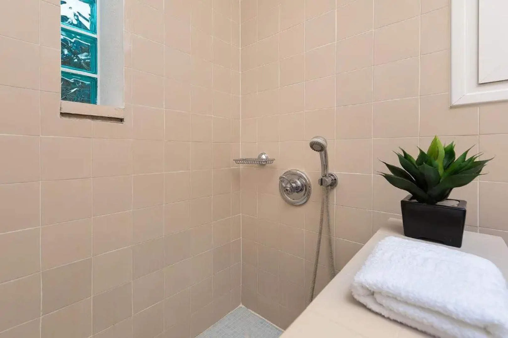 Villa Piedra Del Mar Beachfront by Villa2be