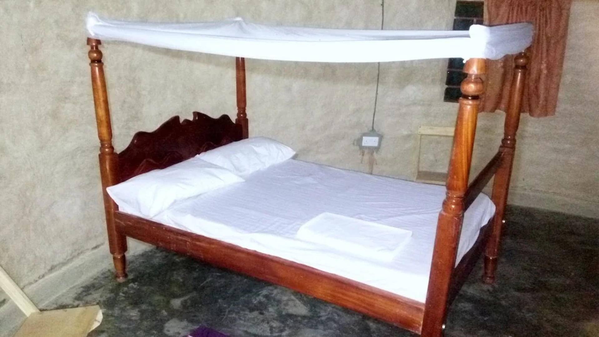 Grassroots Cottages & Tours