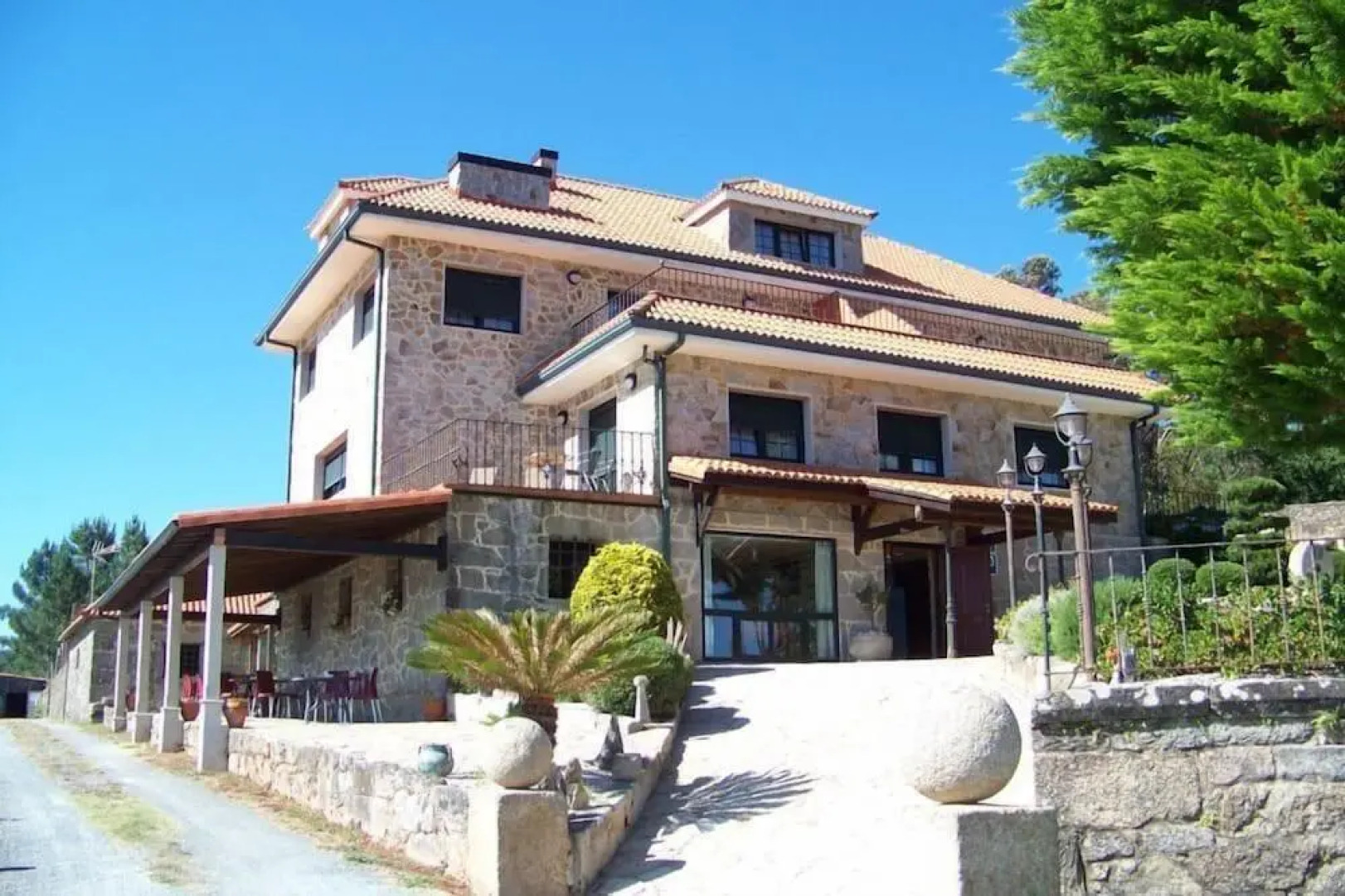 Hotel Rústico Punta Uia