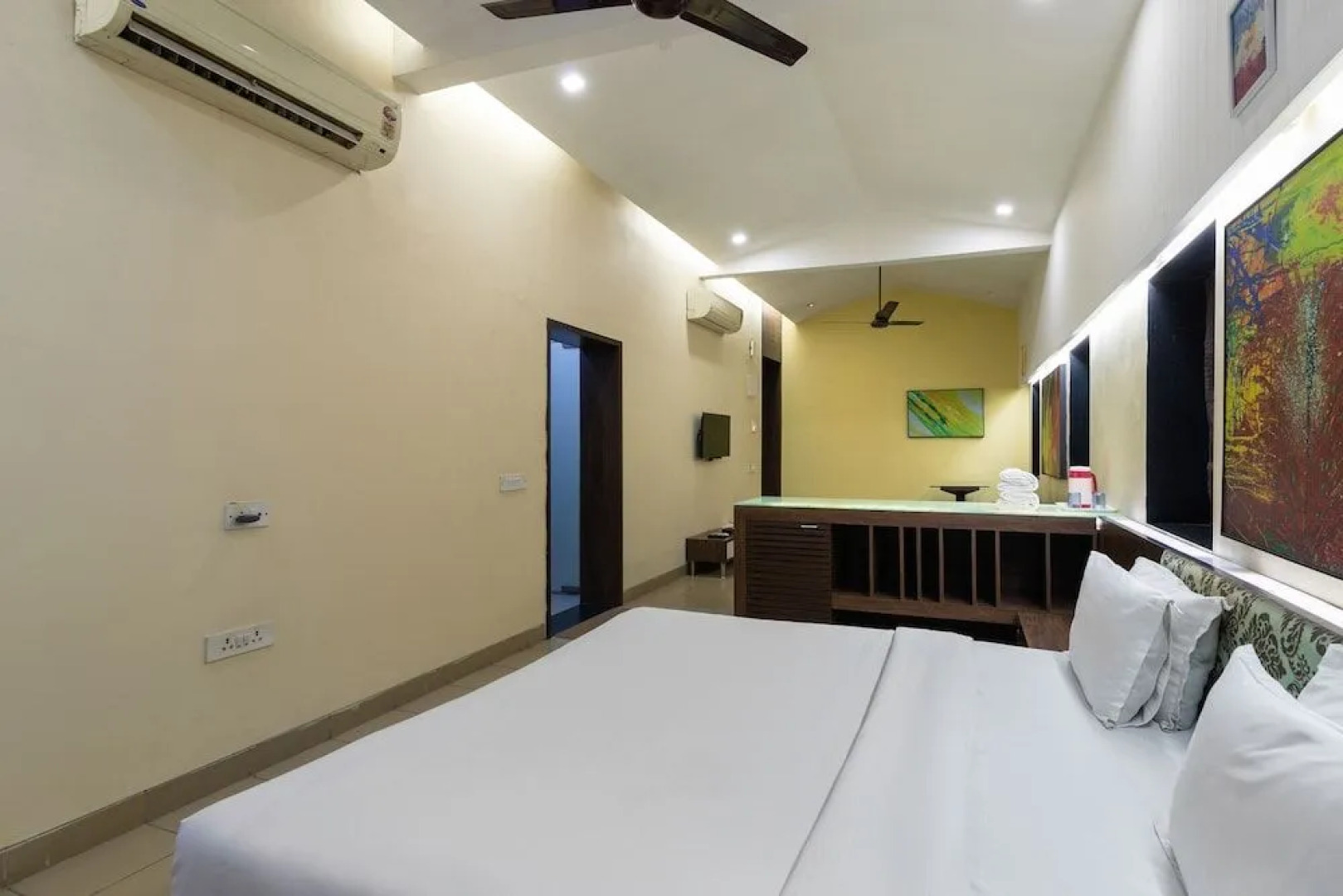 Capital O 47539 Capital O Umbergaon Club