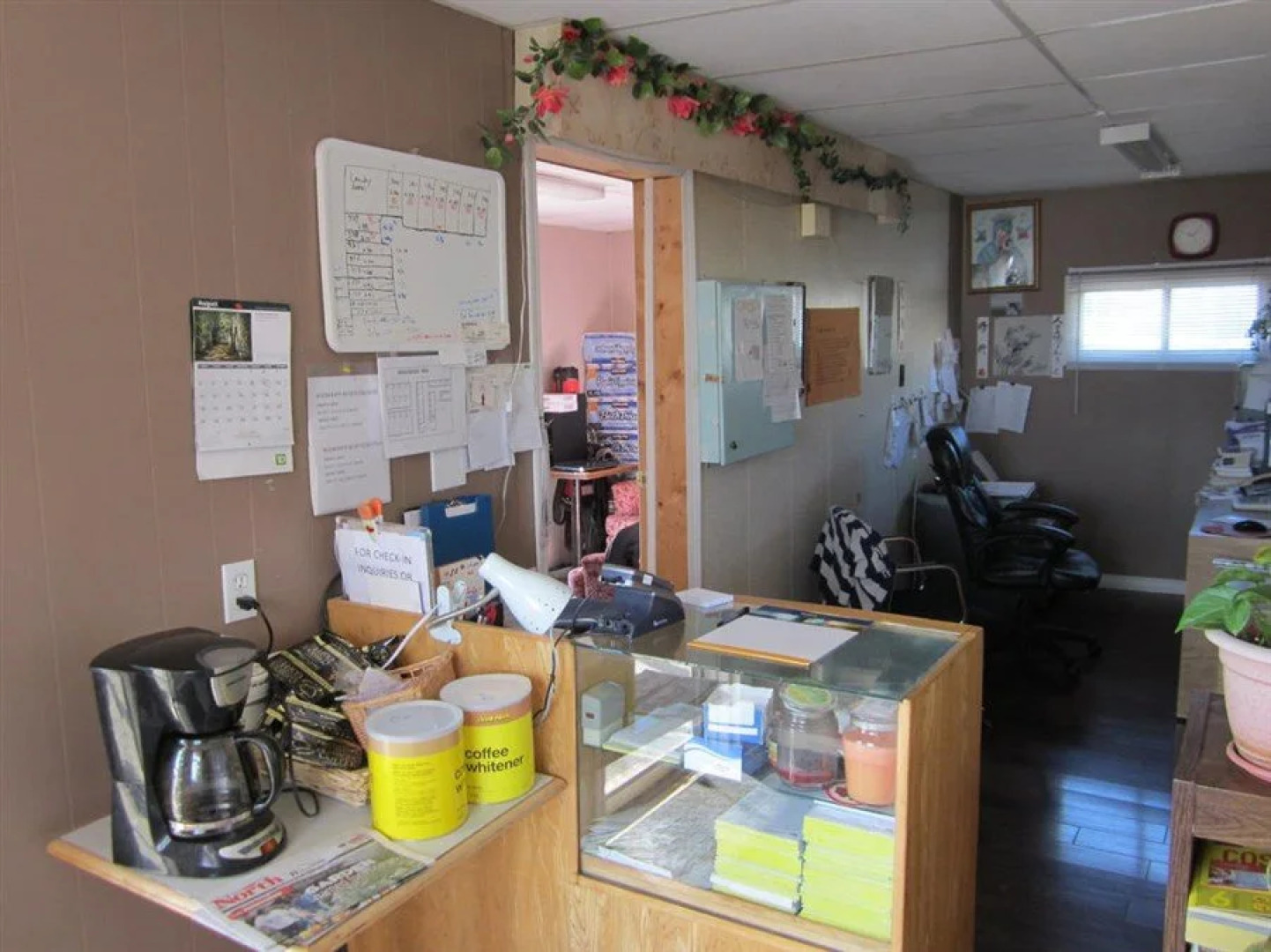 Chetwynd Court Motel