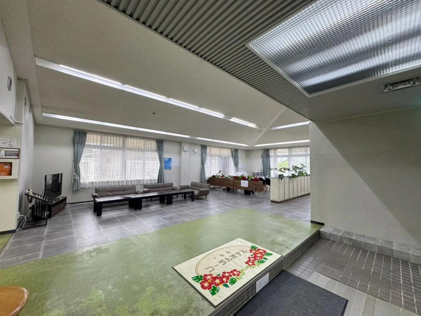 Shimojishima Coral Hotel (Irabujima)