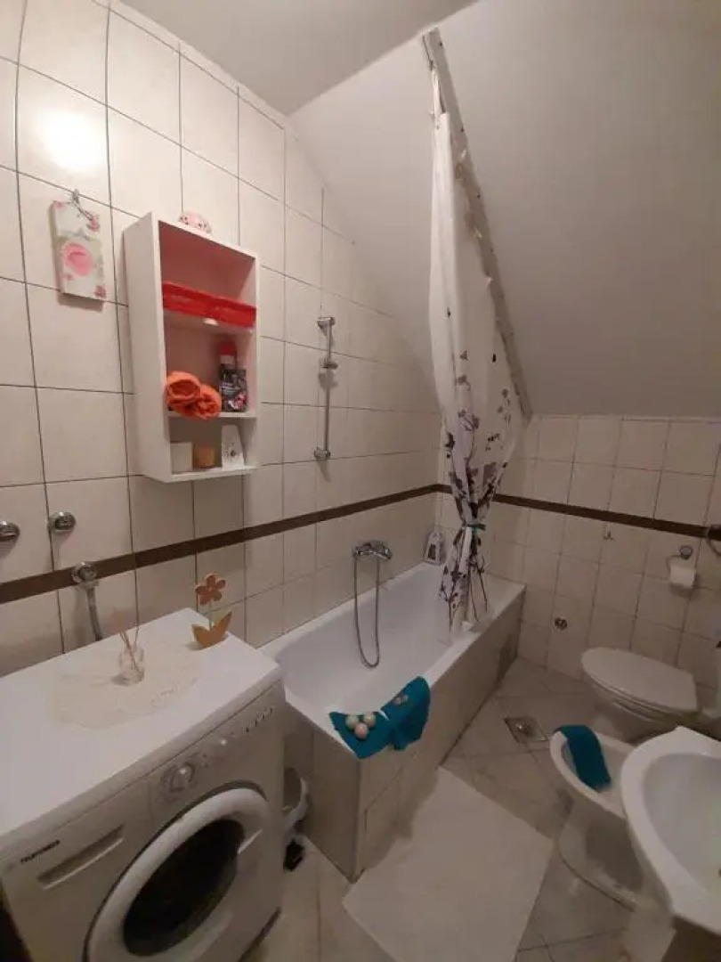 Apartman Ada