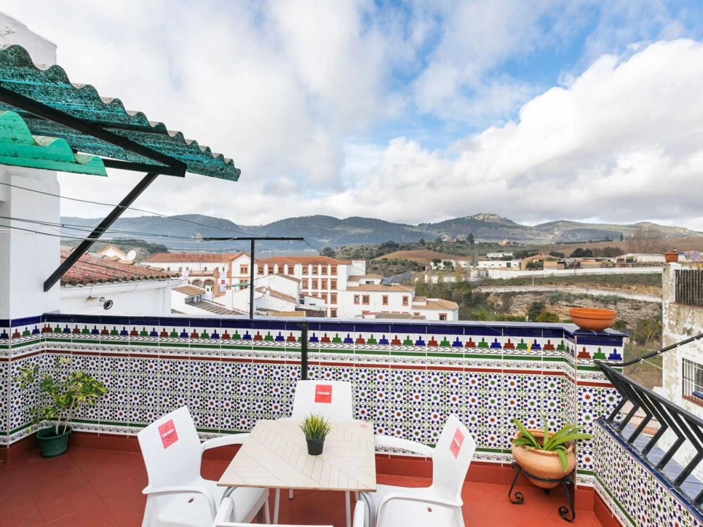 Voguish Holiday Home in Arriate With Terrace