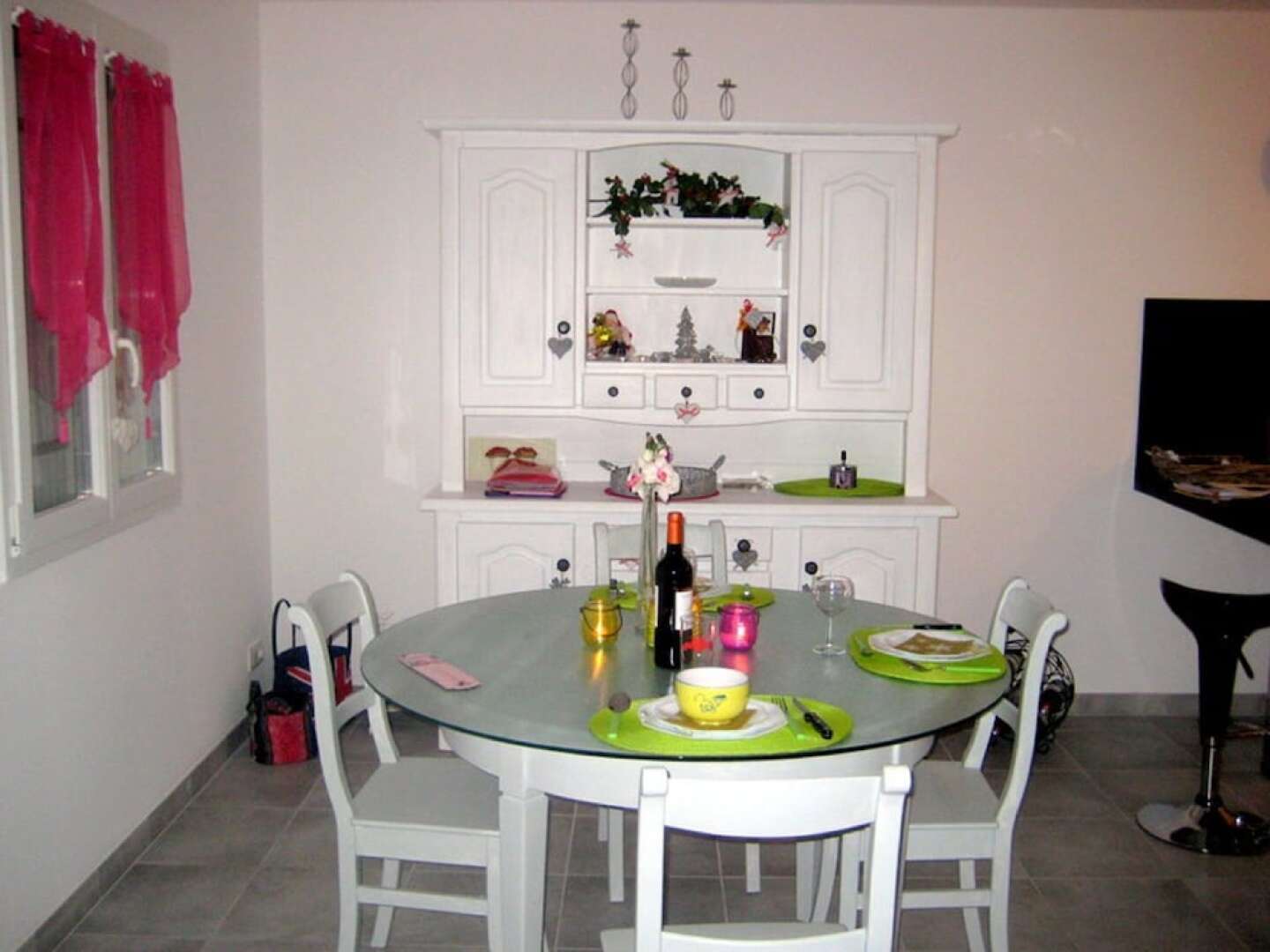 Serene Holiday Home in Les Mages With Balcony