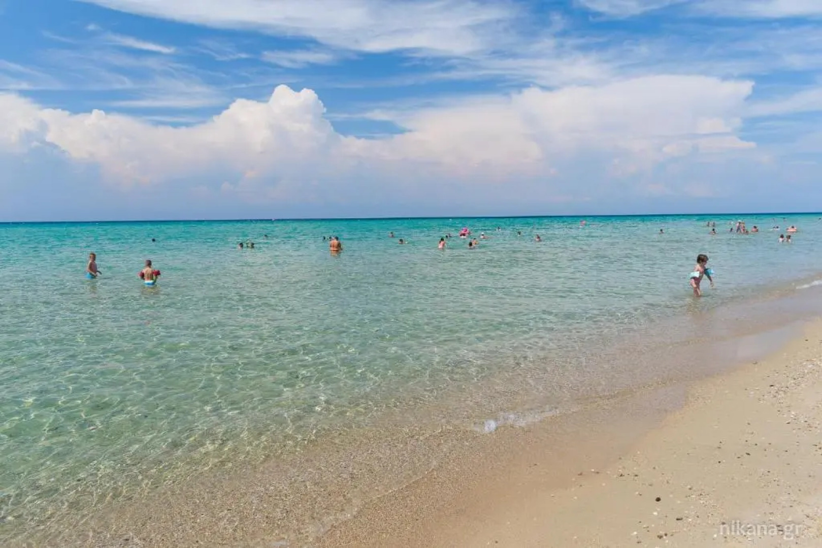 Thomas House near the beach