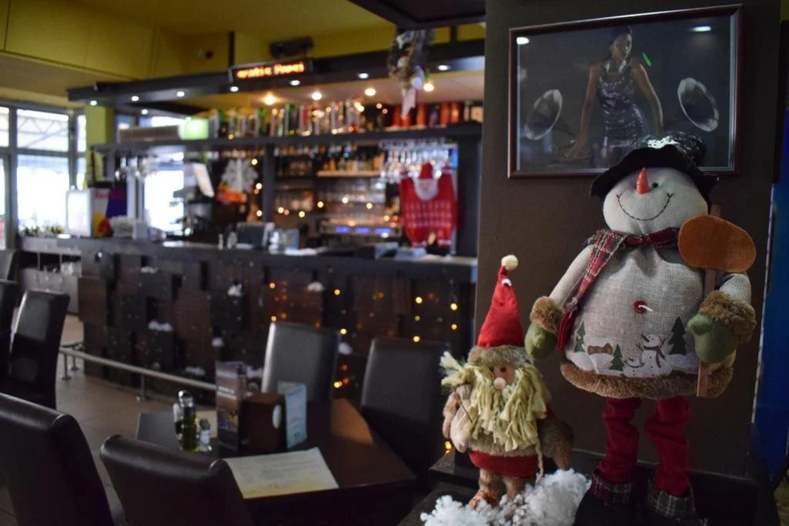 Radio Cafe Kanal 77 Hotel