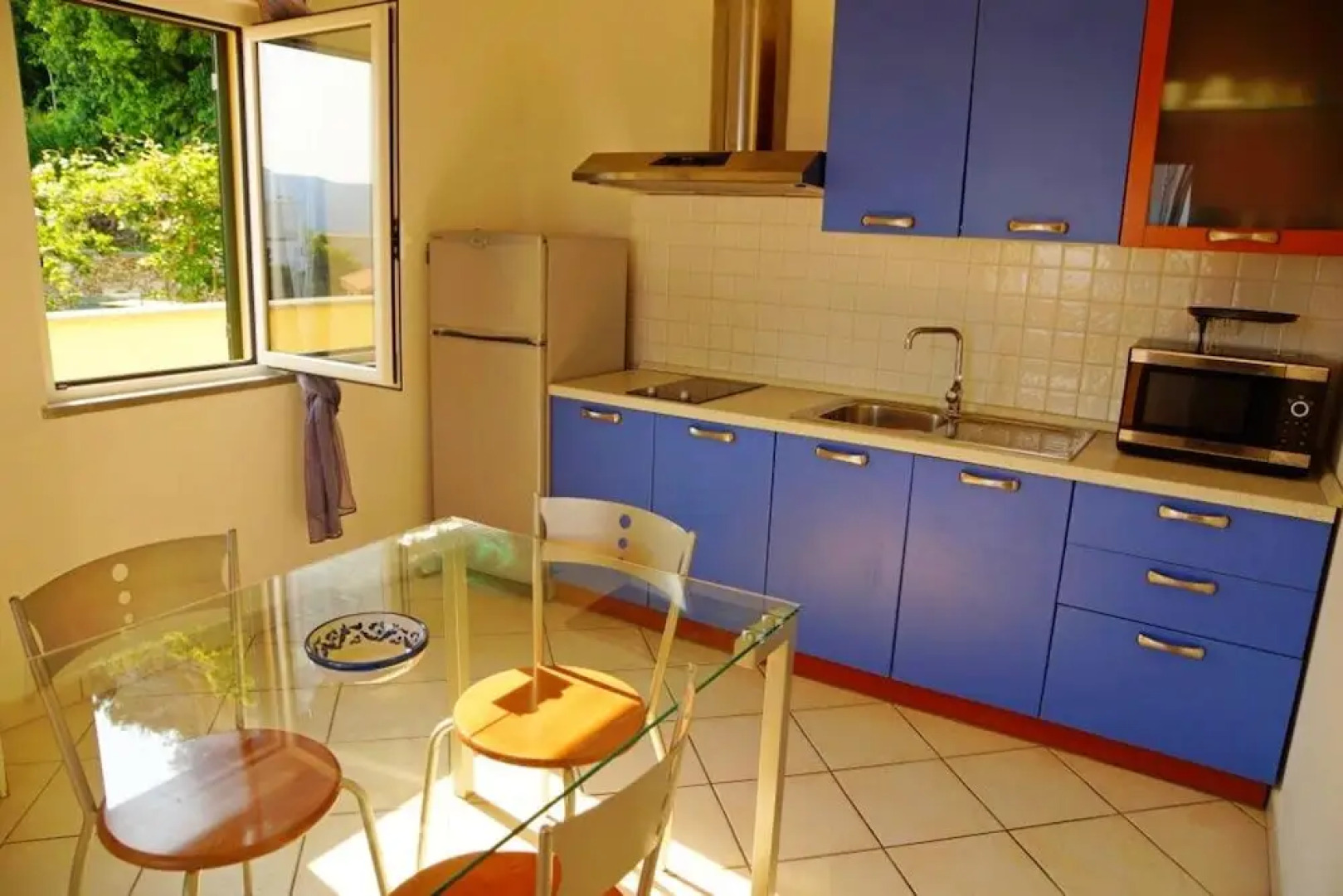 Apartment With 2 Bedrooms in Pietra Ligure, With Wonderful sea View, Shared Pool, Enclosed Garden Near the Beach