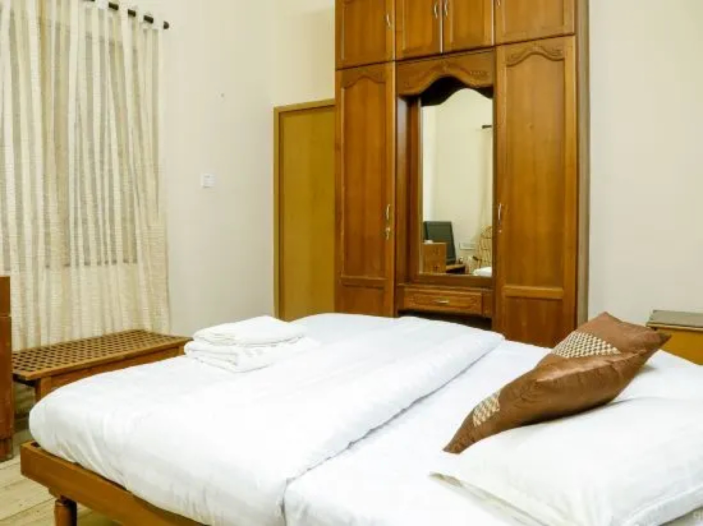 The Isle By Area 707