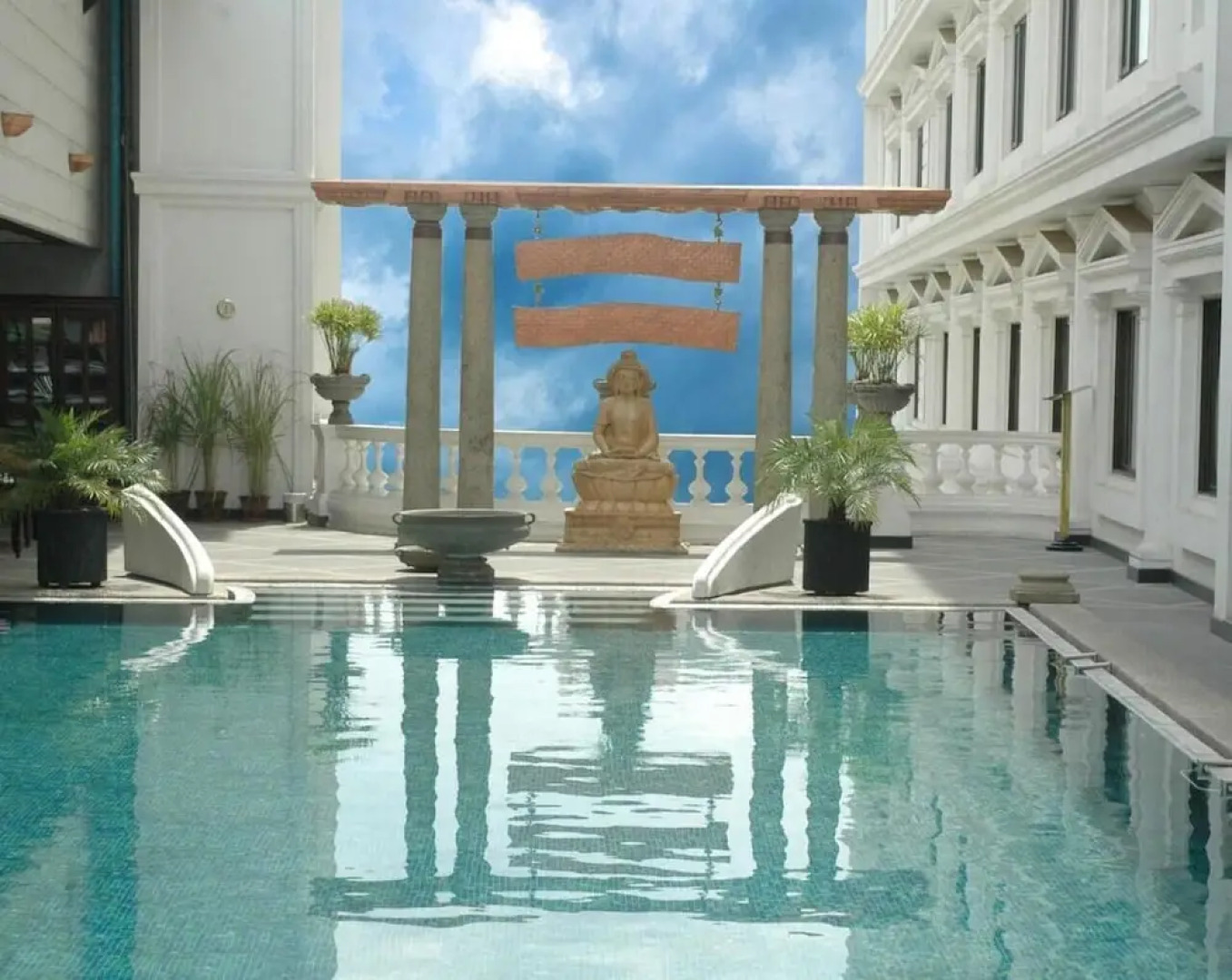 Anandha Inn Convention Centre and Suites