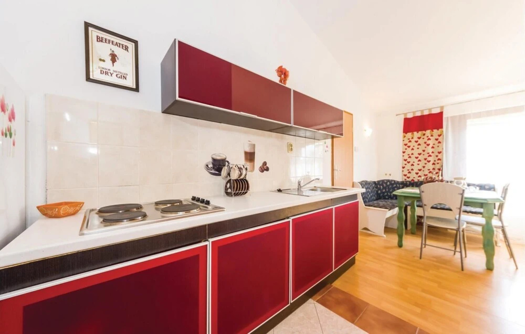 Nice Home in Ljubac with WiFi, 6 Bedrooms & Hot Tub