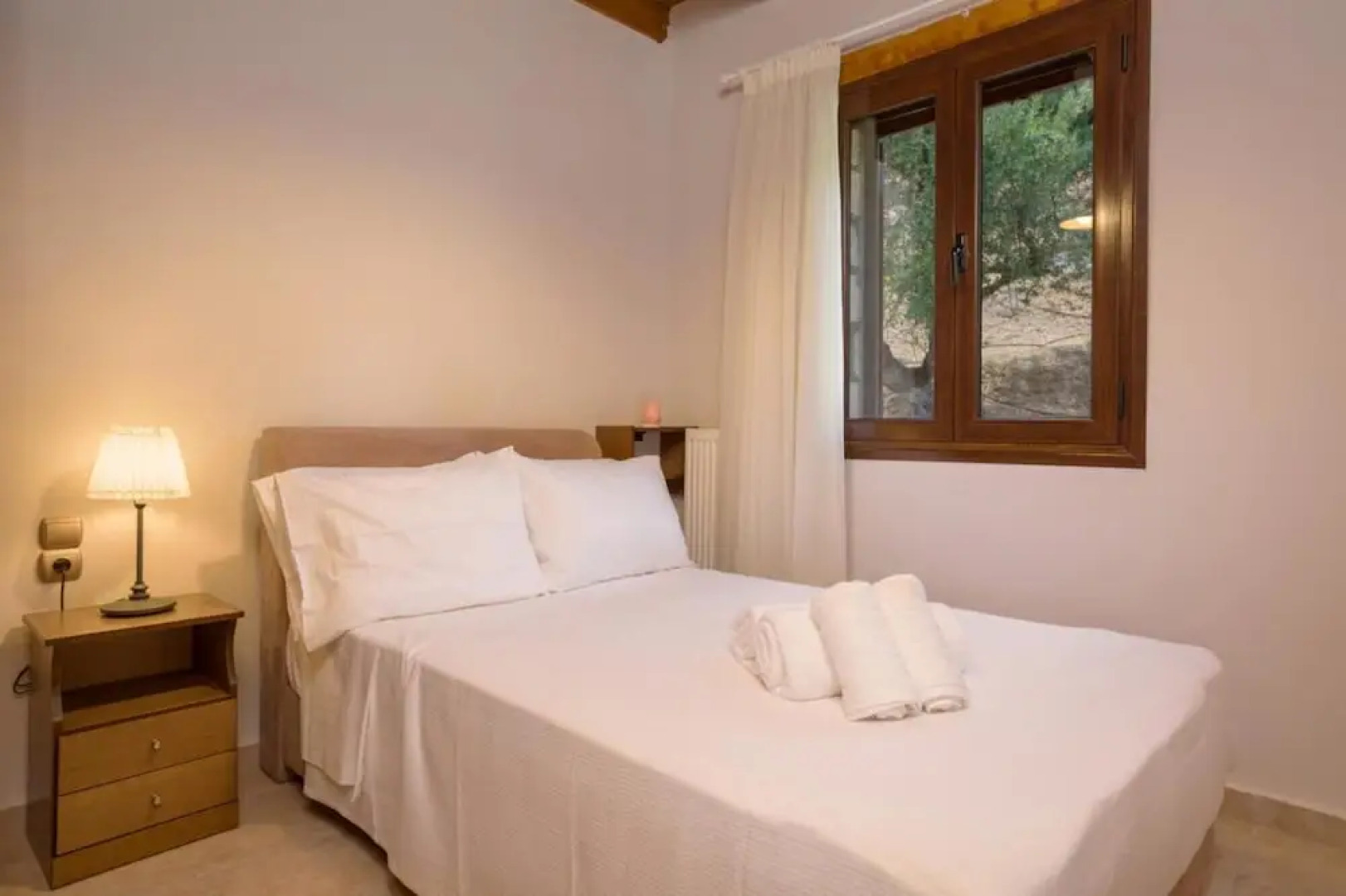 Paradise Home - On the Hill - Paradise Home - On the Hill