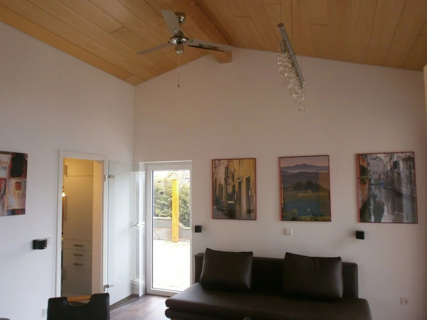 Large Holiday Home Consisting of Two Units with a Nice View of the Edersee
