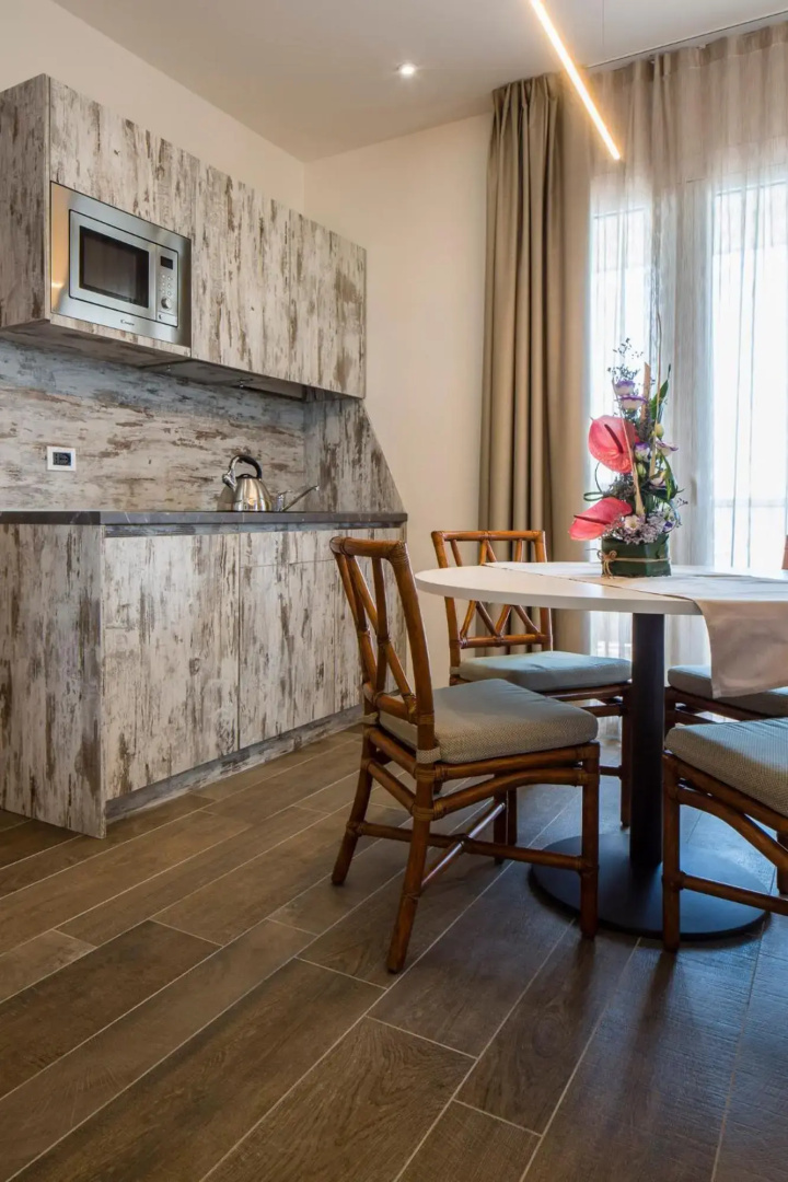 Hotel Ambassador