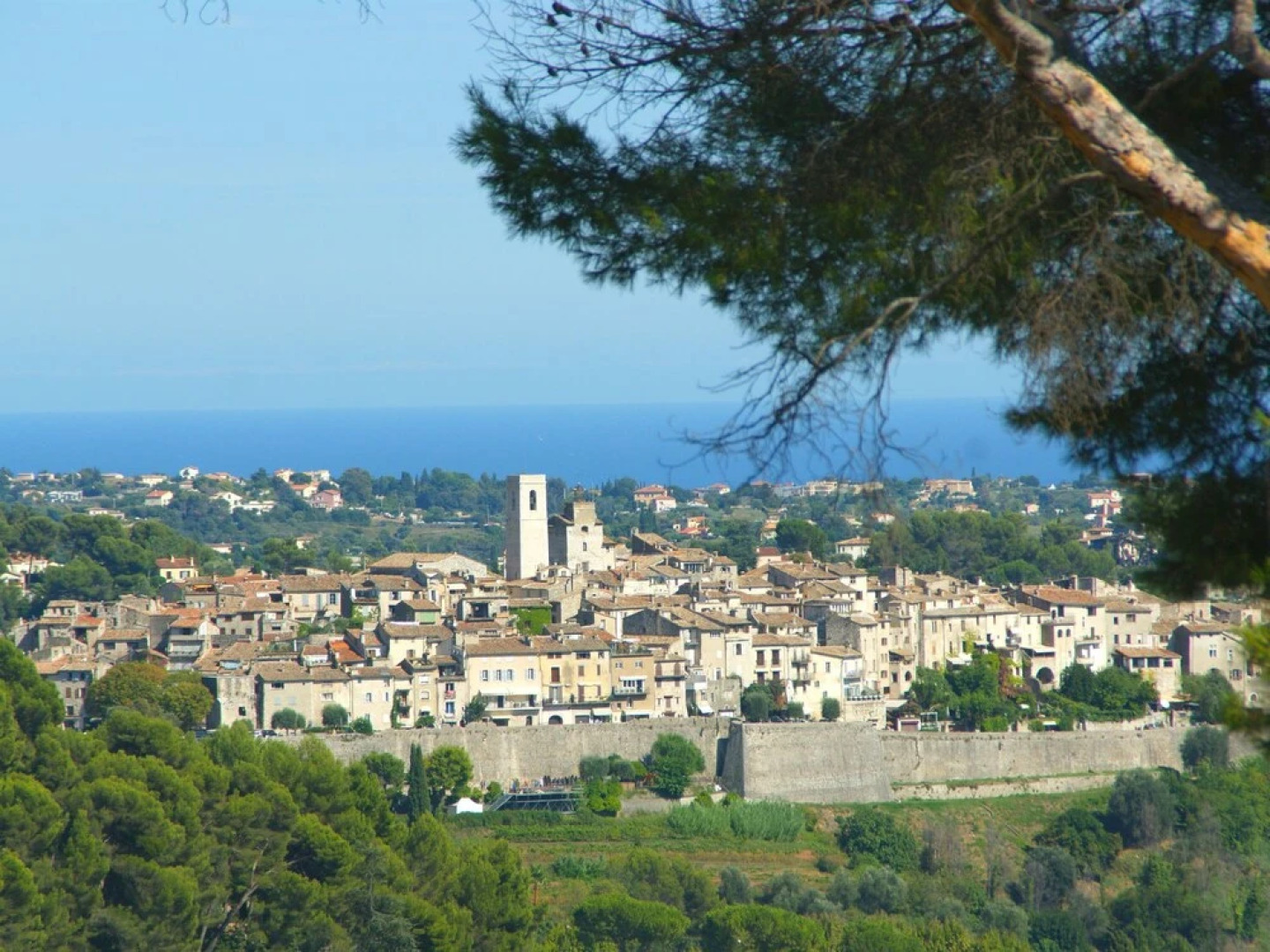 Peaceful Villa in Saint Paul de Vence With Swimming Pool