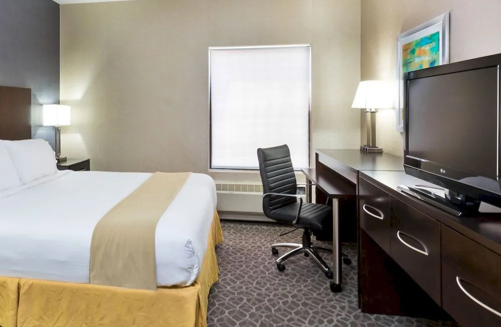 Holiday Inn Express Hotel & Suites Mt. Holly, An Ihg Hotel