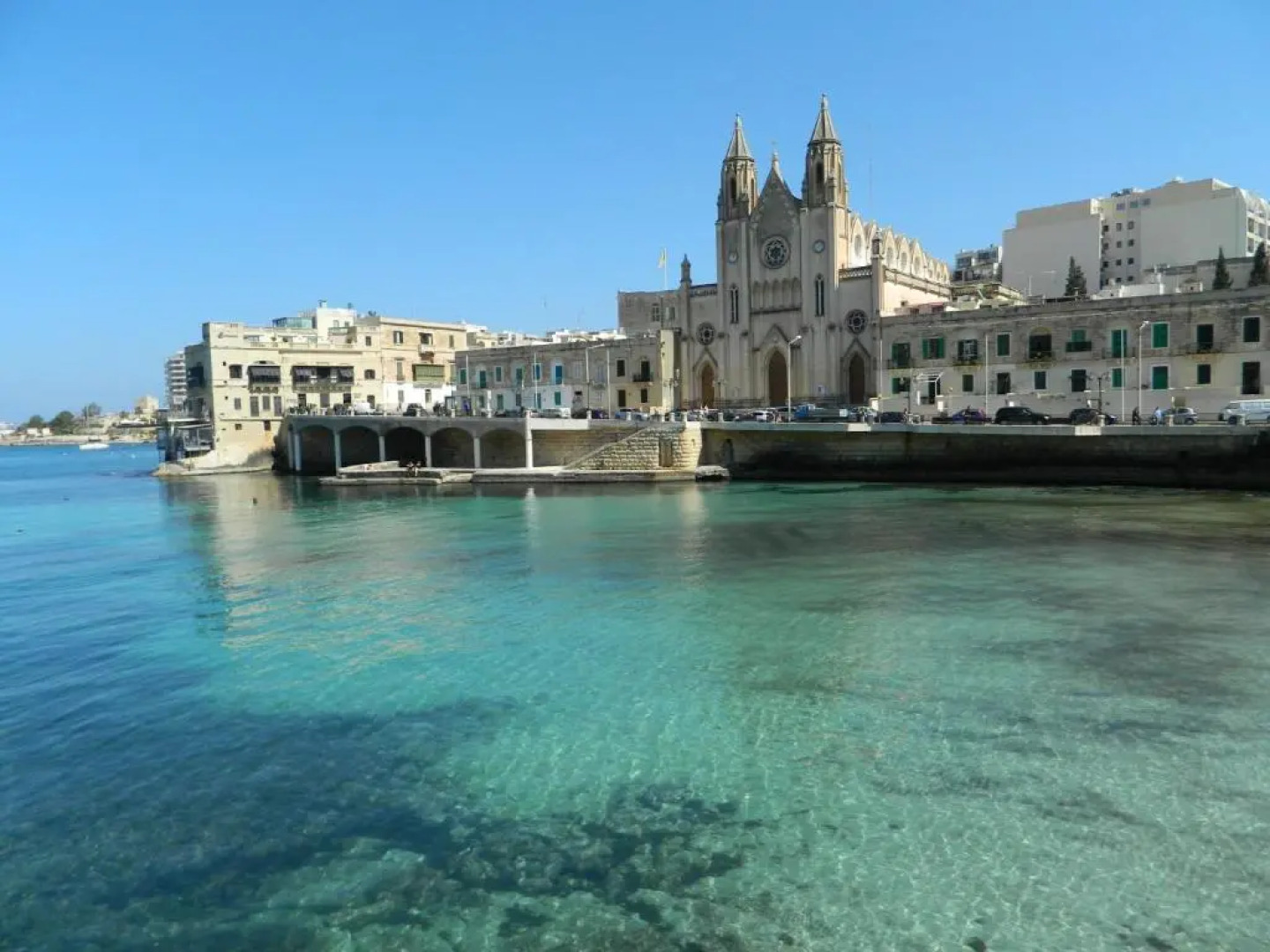 Seafront Apartment Sliema