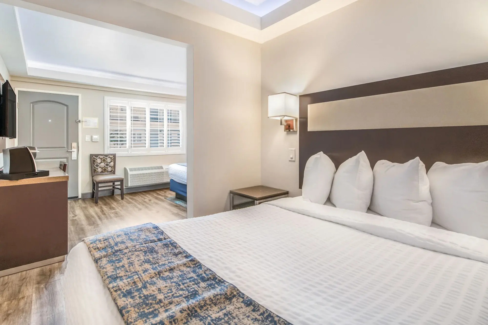 Inn at 50 at Long Beach Convention Center