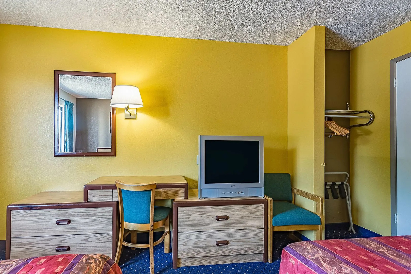 Motel 6 Fresno, CA - Yosemite Hwy