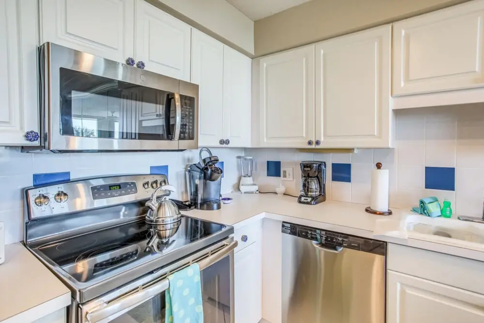 Pawleys Island Condo - Balcony, Pool And Ocean Views