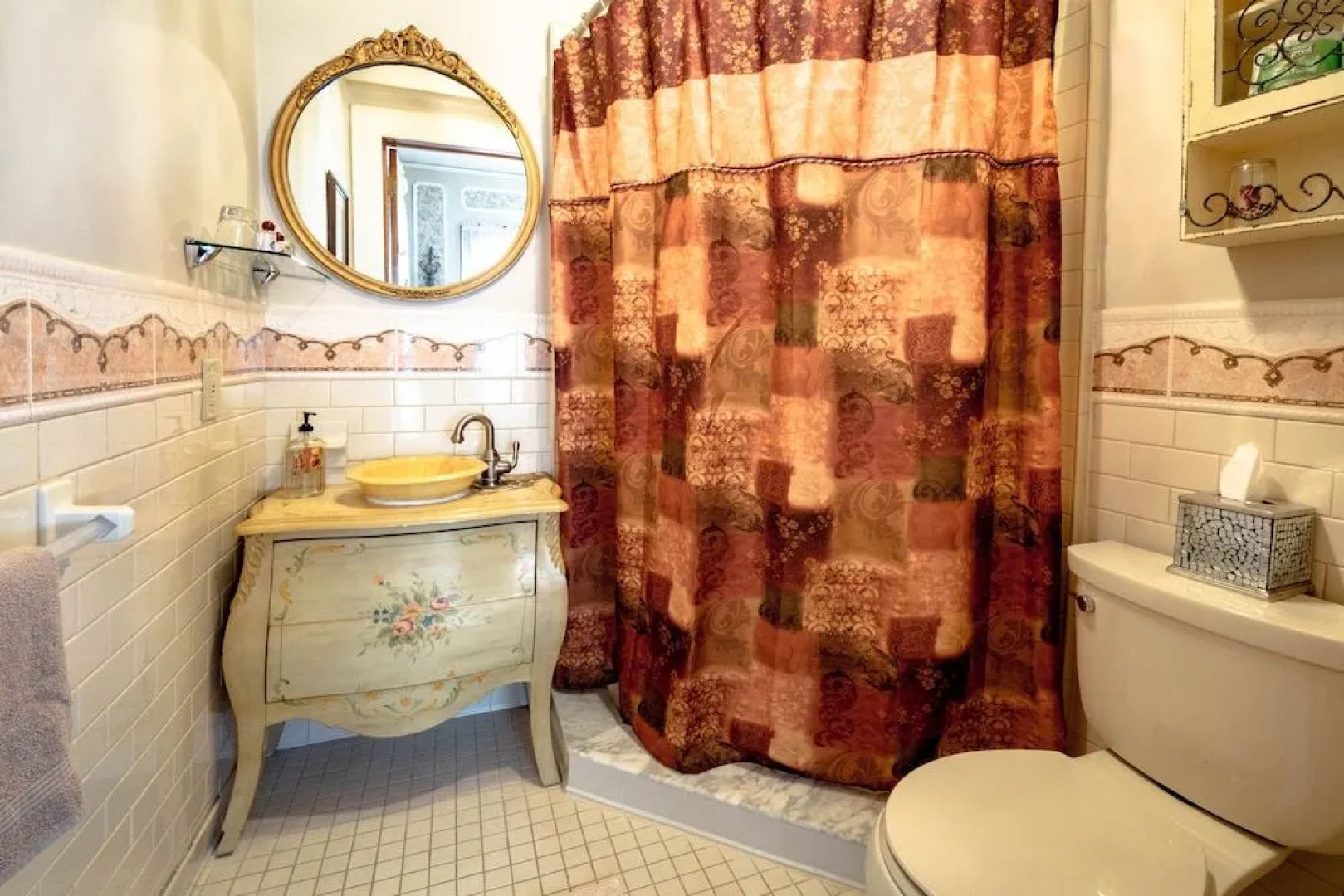 Mathis House, A Victorian Bed & Breakfast and Tea Room at 600 Main