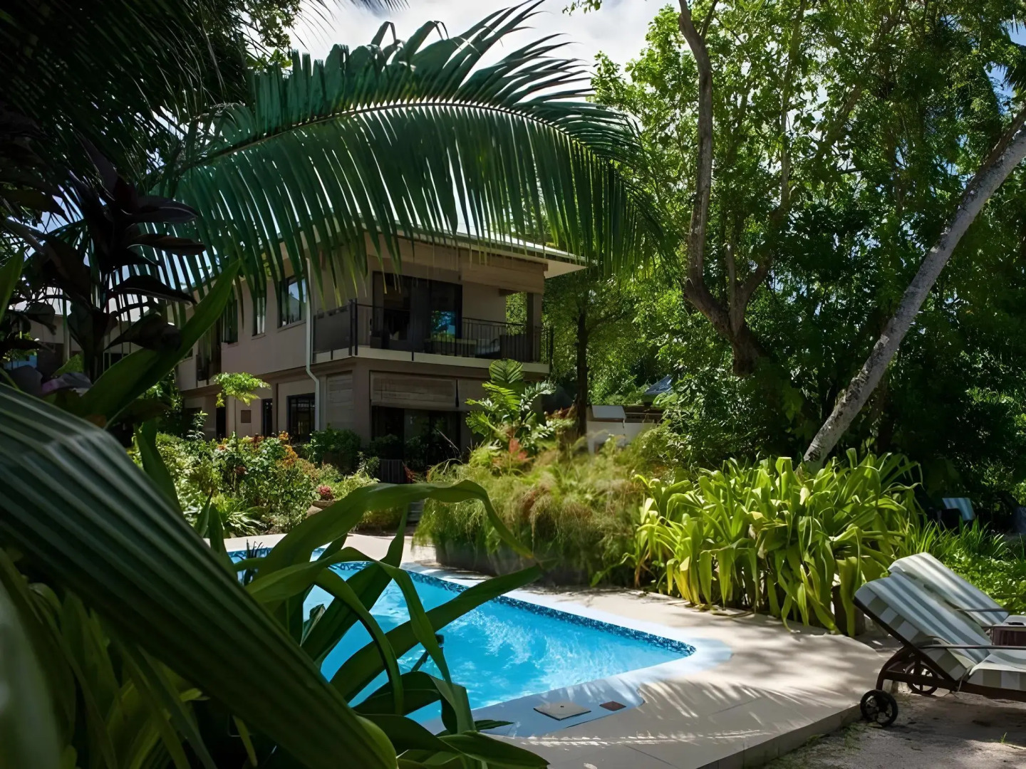 Le Repaire - Boutique Hotel & Restaurant