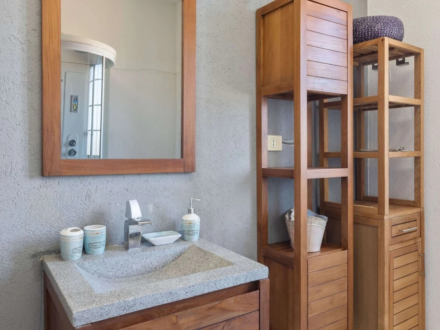 Belvilla by OYO Pool Villa Torre San Giovanni