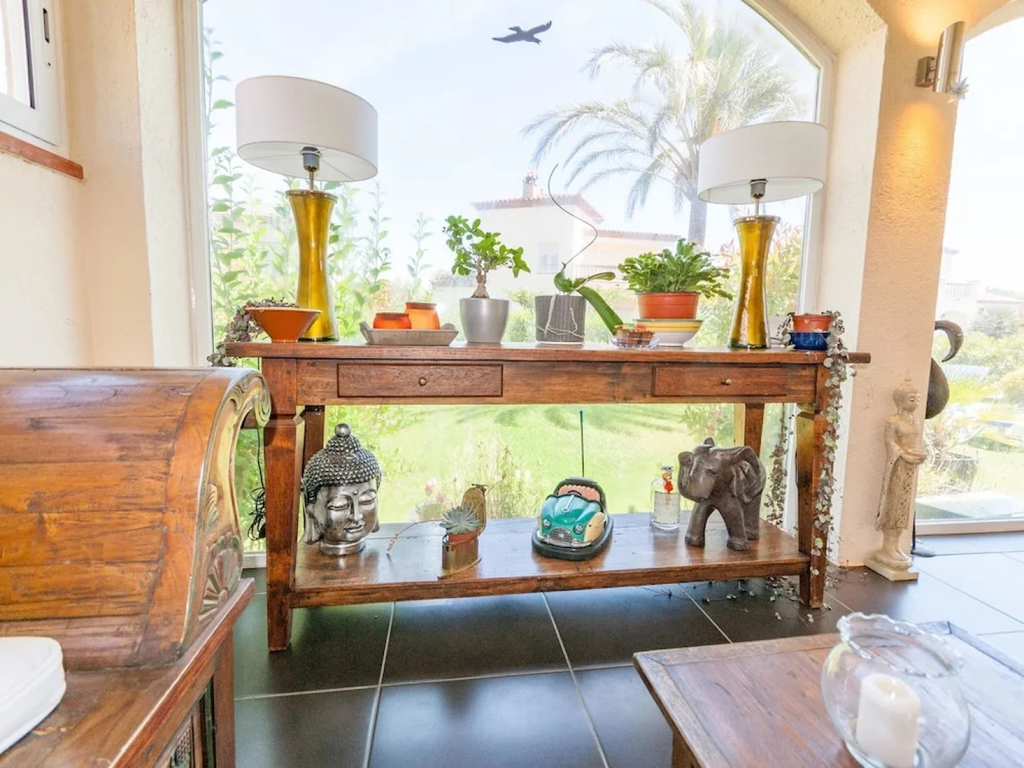 Fantastic Villa for 6 People With Communal Pool in Vilacolum