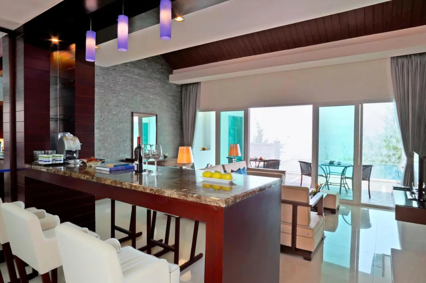 Independence Hotel by Dara