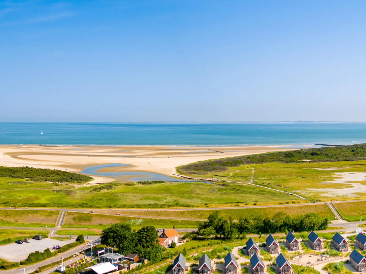 Villa in Nieuwvliet Near Beach Resort