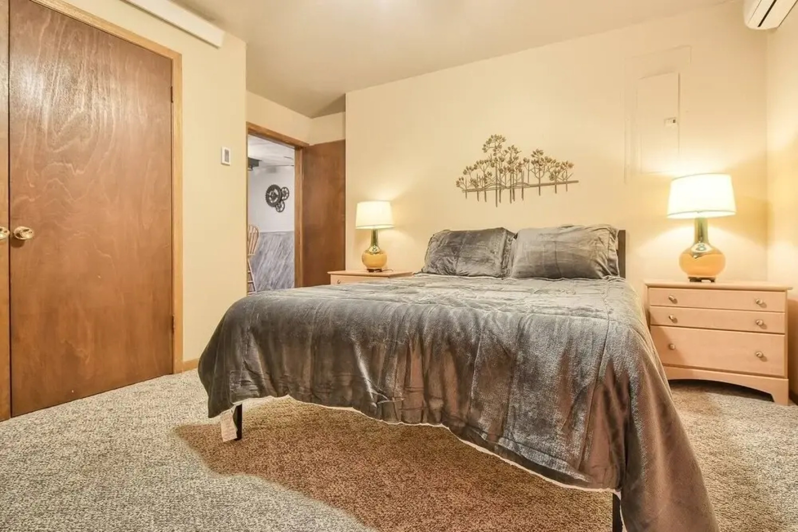 Downtown Charm: Ideal Retreat Near Main Street 3 Bedroom Home by RedAwning