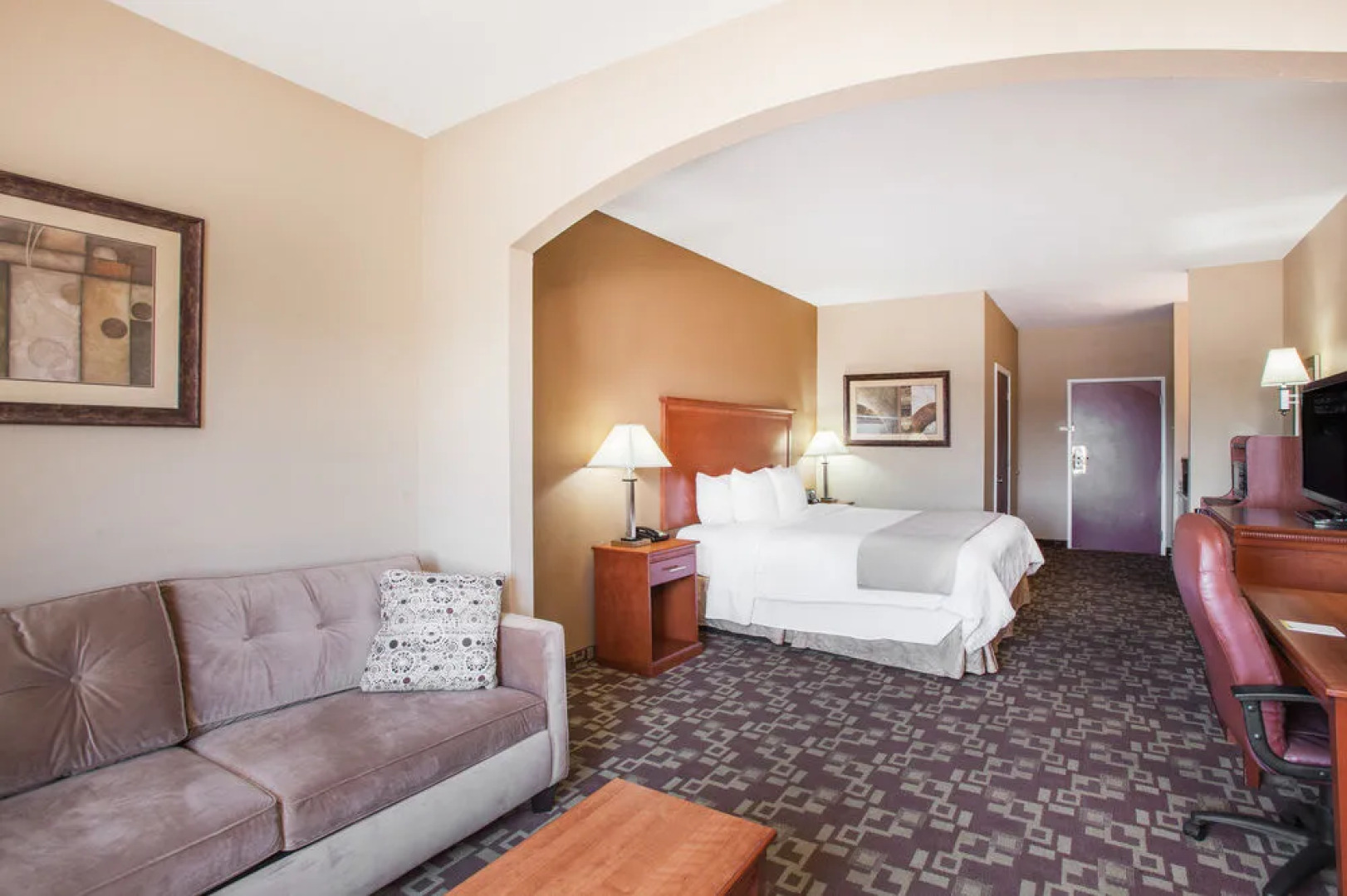 Days Inn & Suites - Cabot