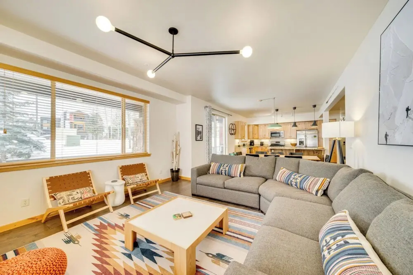 Downtown WP Condo w/ Pool: Steps to Concert Venue!