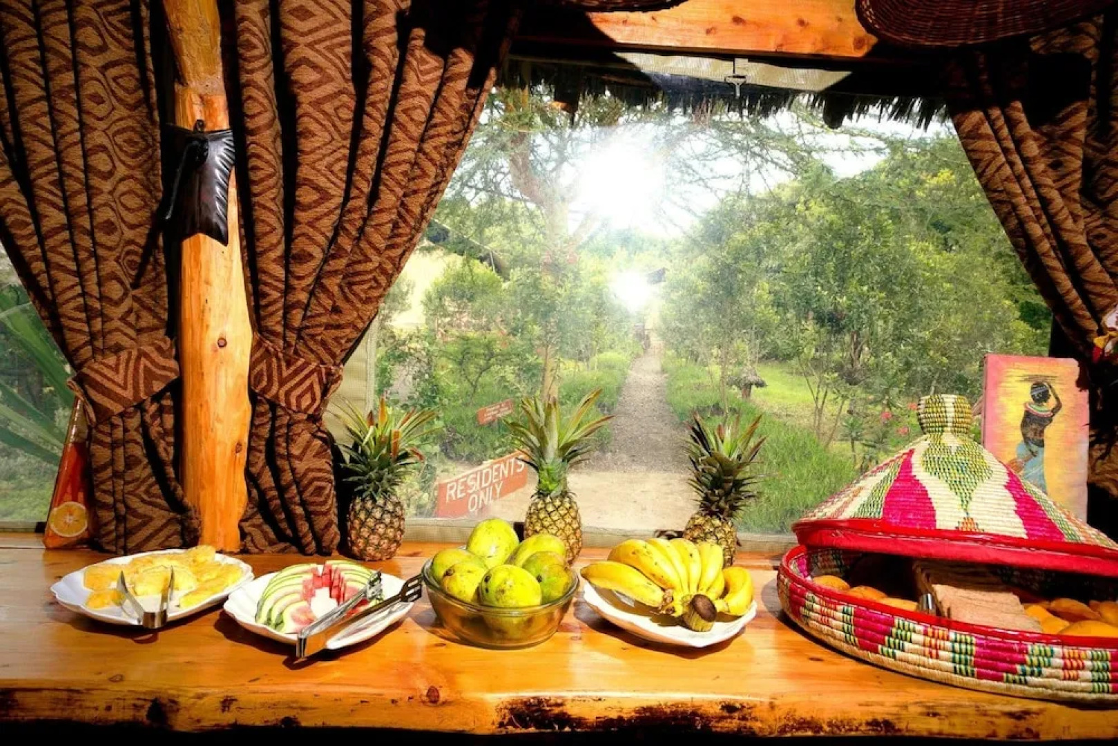 Rhino Watch safari Lodge