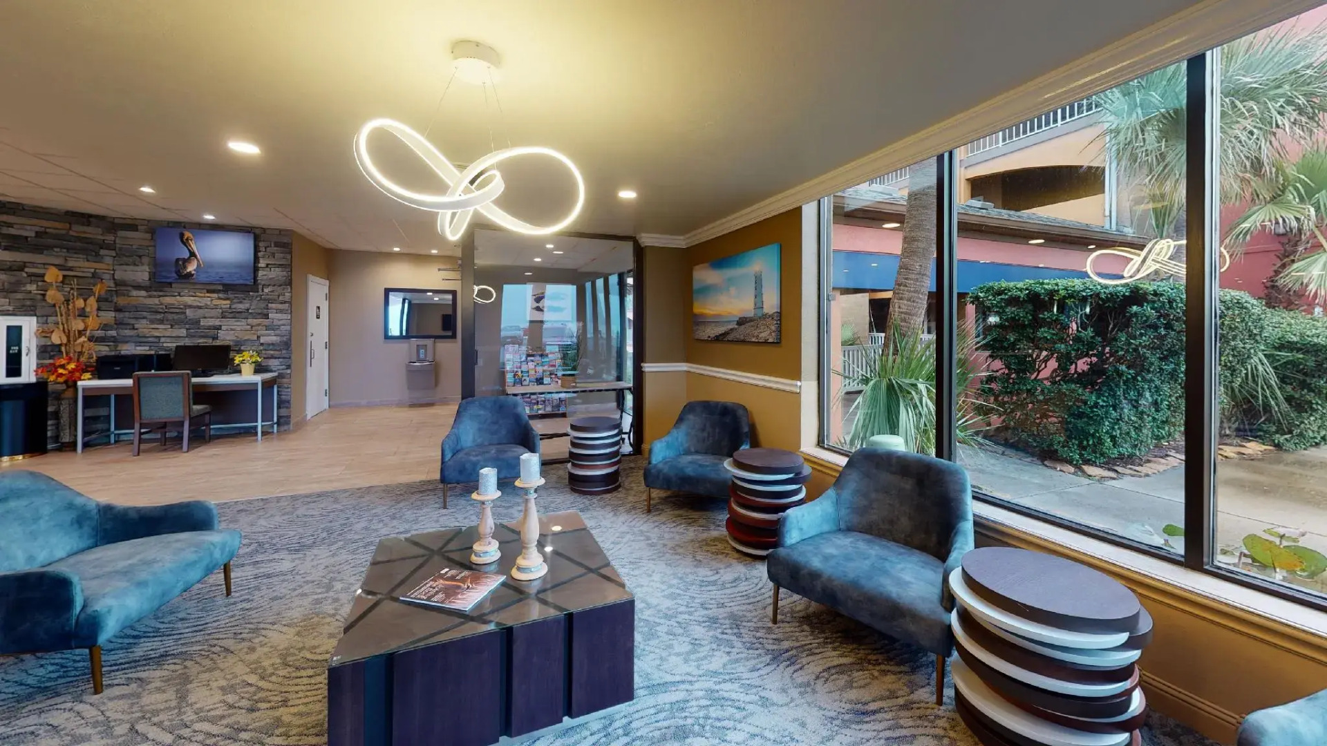 Clarion Pointe Galveston - Beachfront