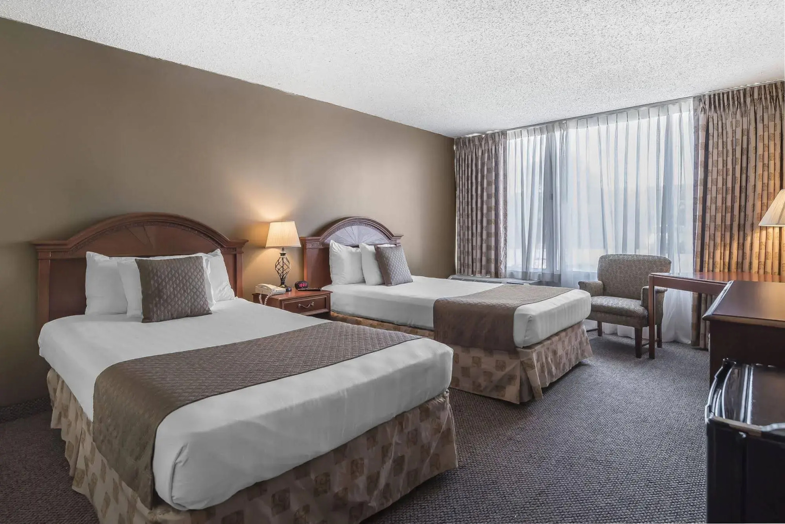 Best Western Plus Inn of Cobleskill