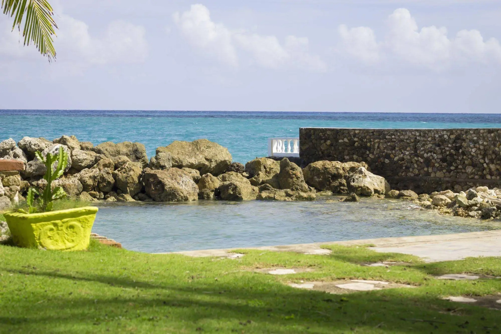 Chrisanns Beach Resort