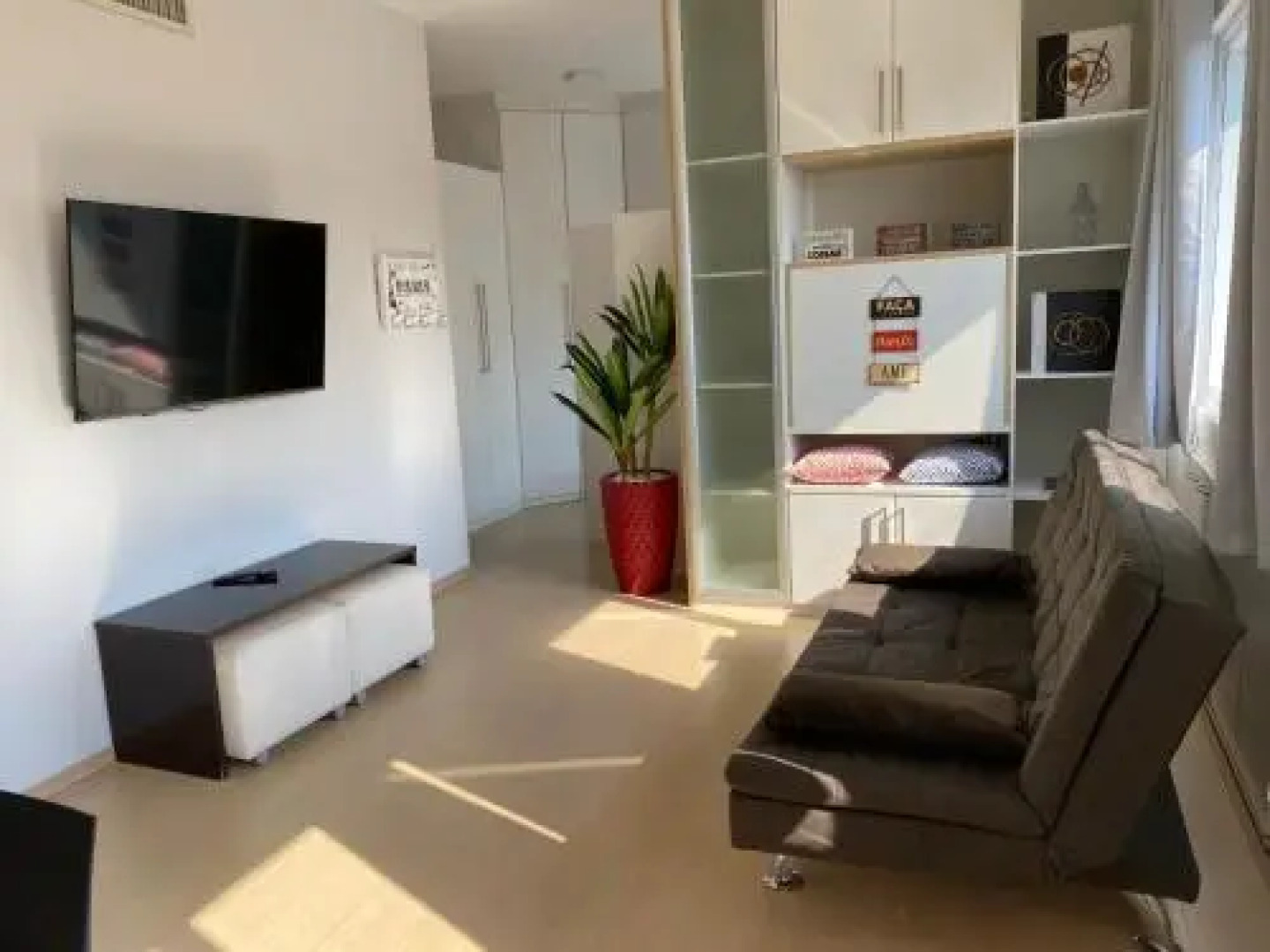 Beneficencia Portuguesa, 50 Metros