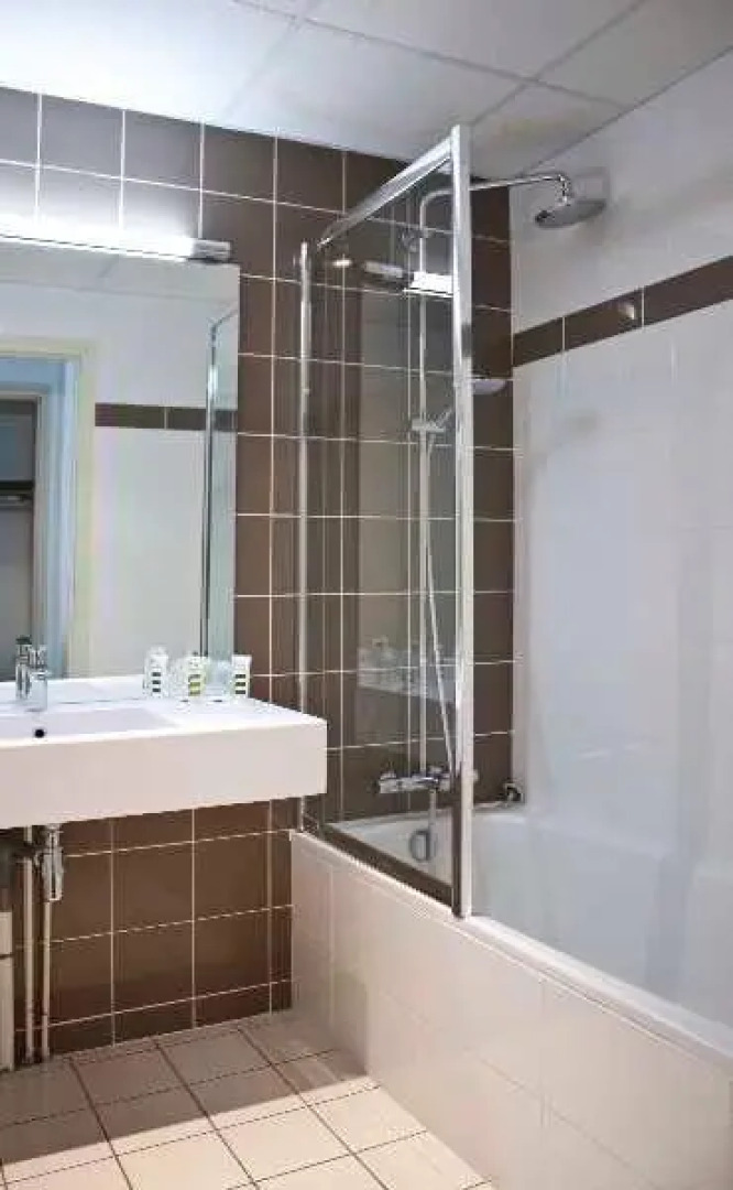 Brit Hotel Confort Limouzi Tulle