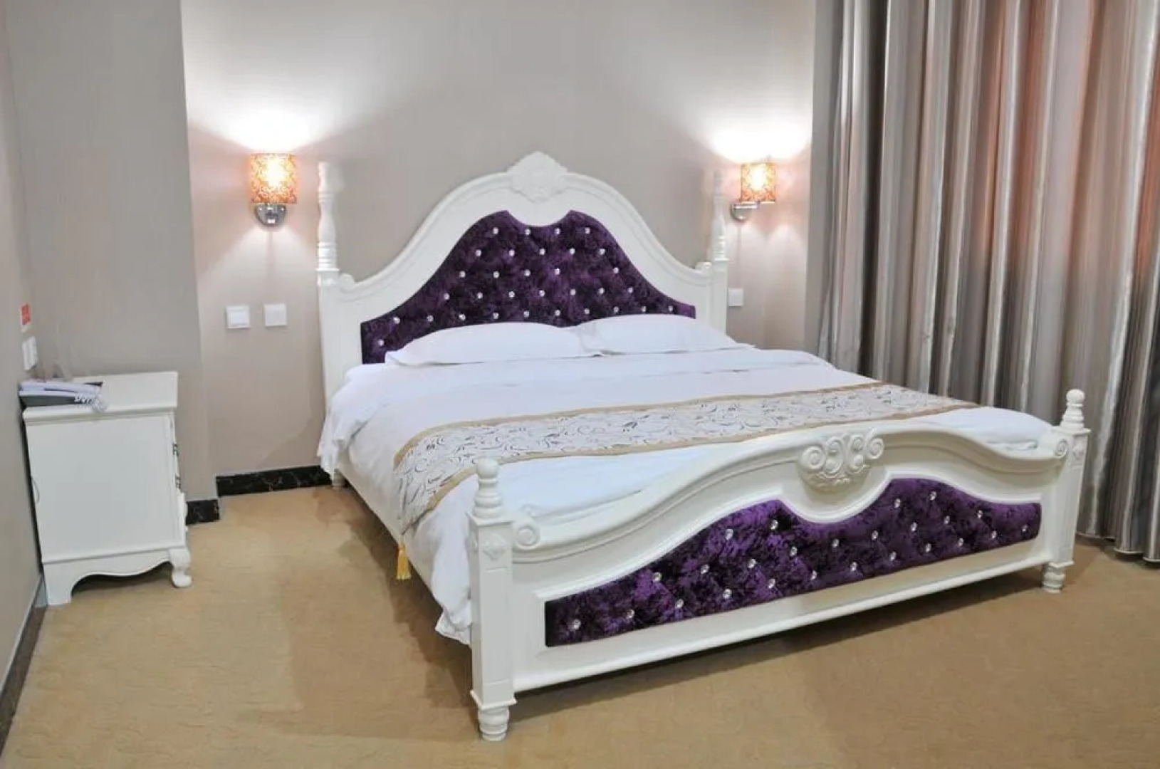 Yibaide Business Hotel