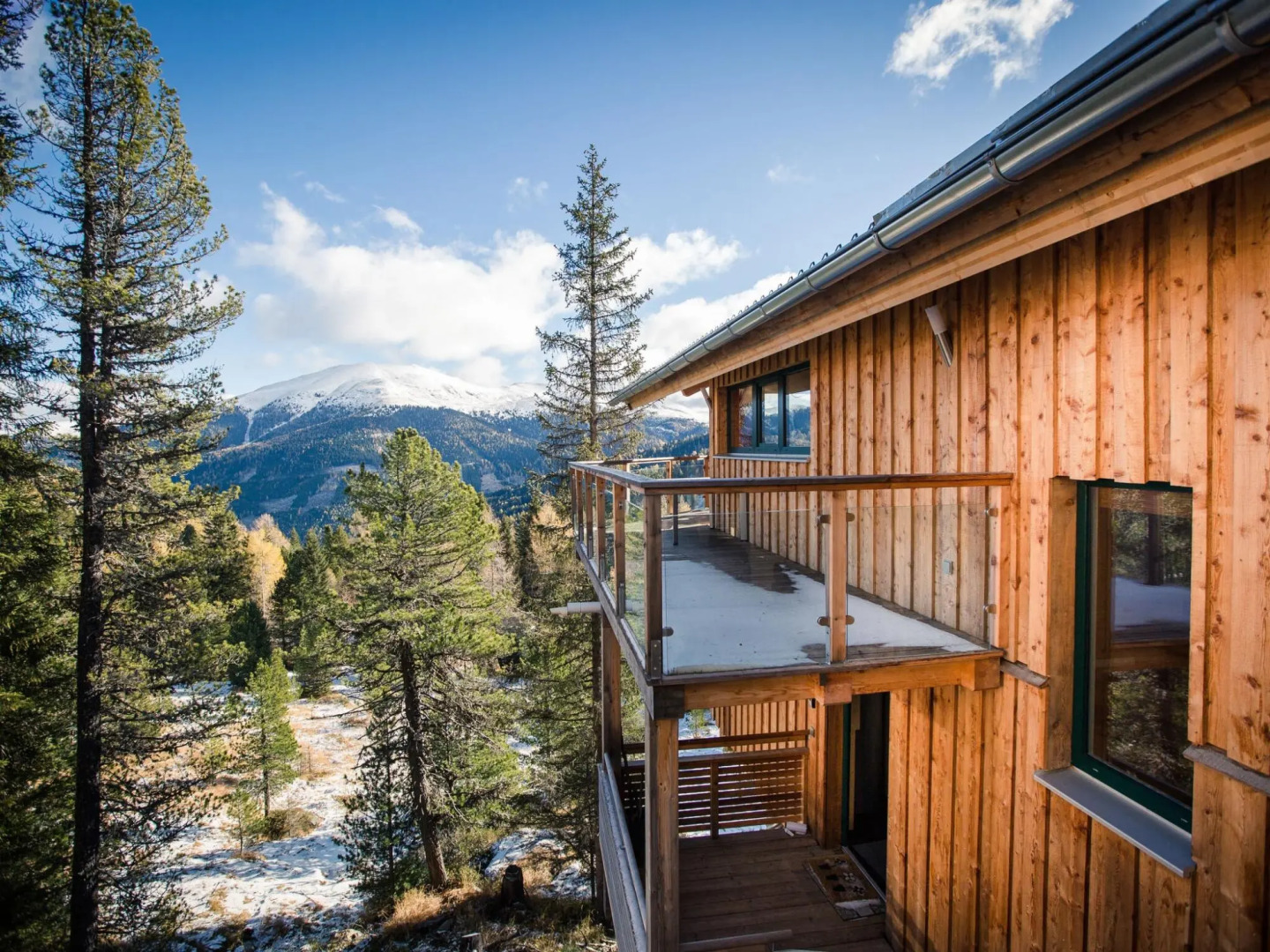 Lovely Chalet in Turracherhöhe with Sauna & Indoor Hot Tub
