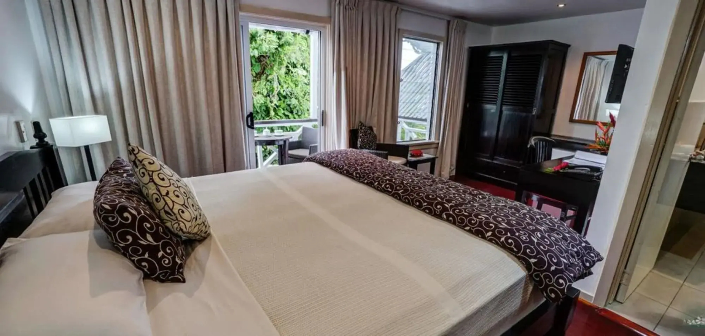 The Seaview Lodge
