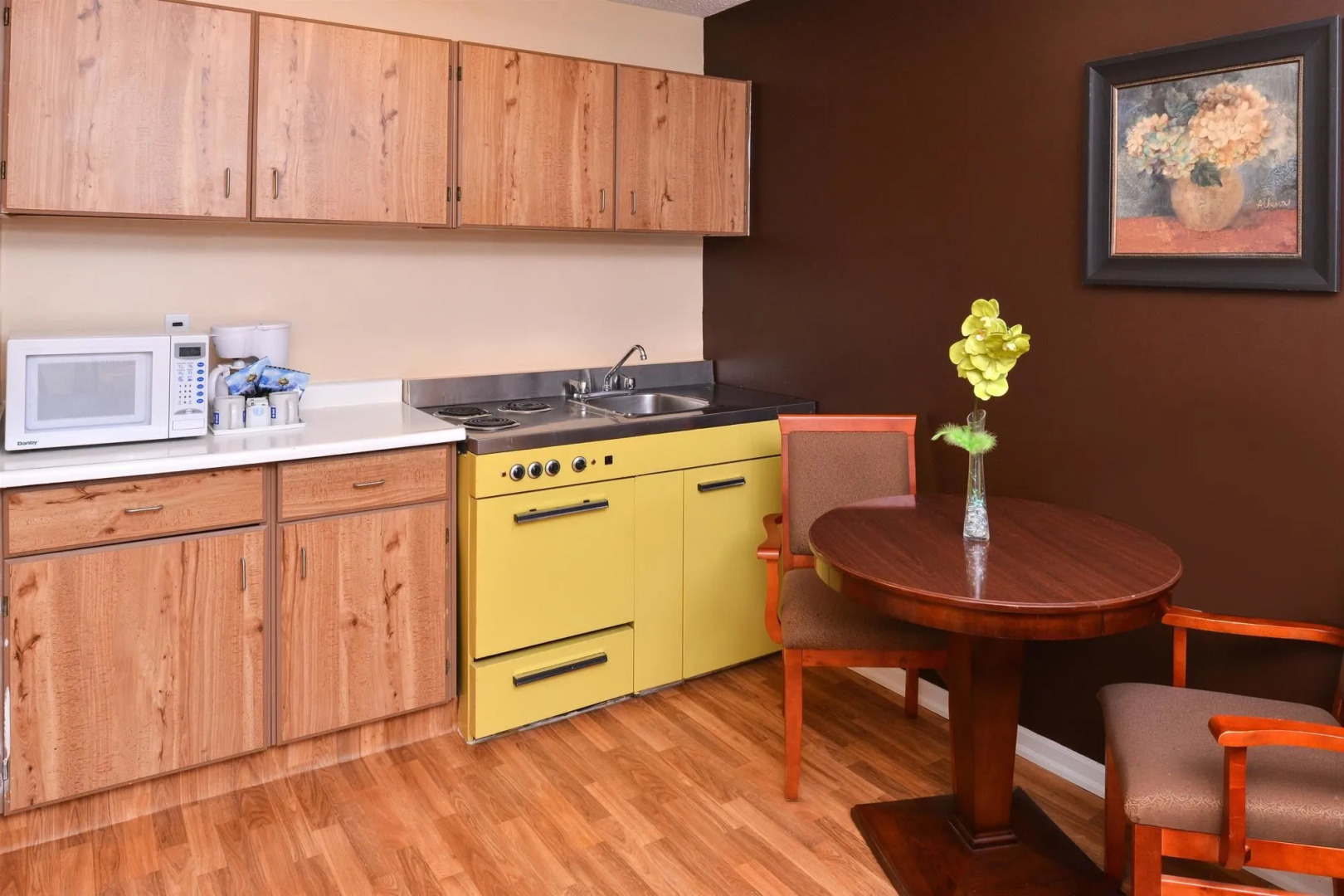 Canadas Best Value Inn Whitecourt