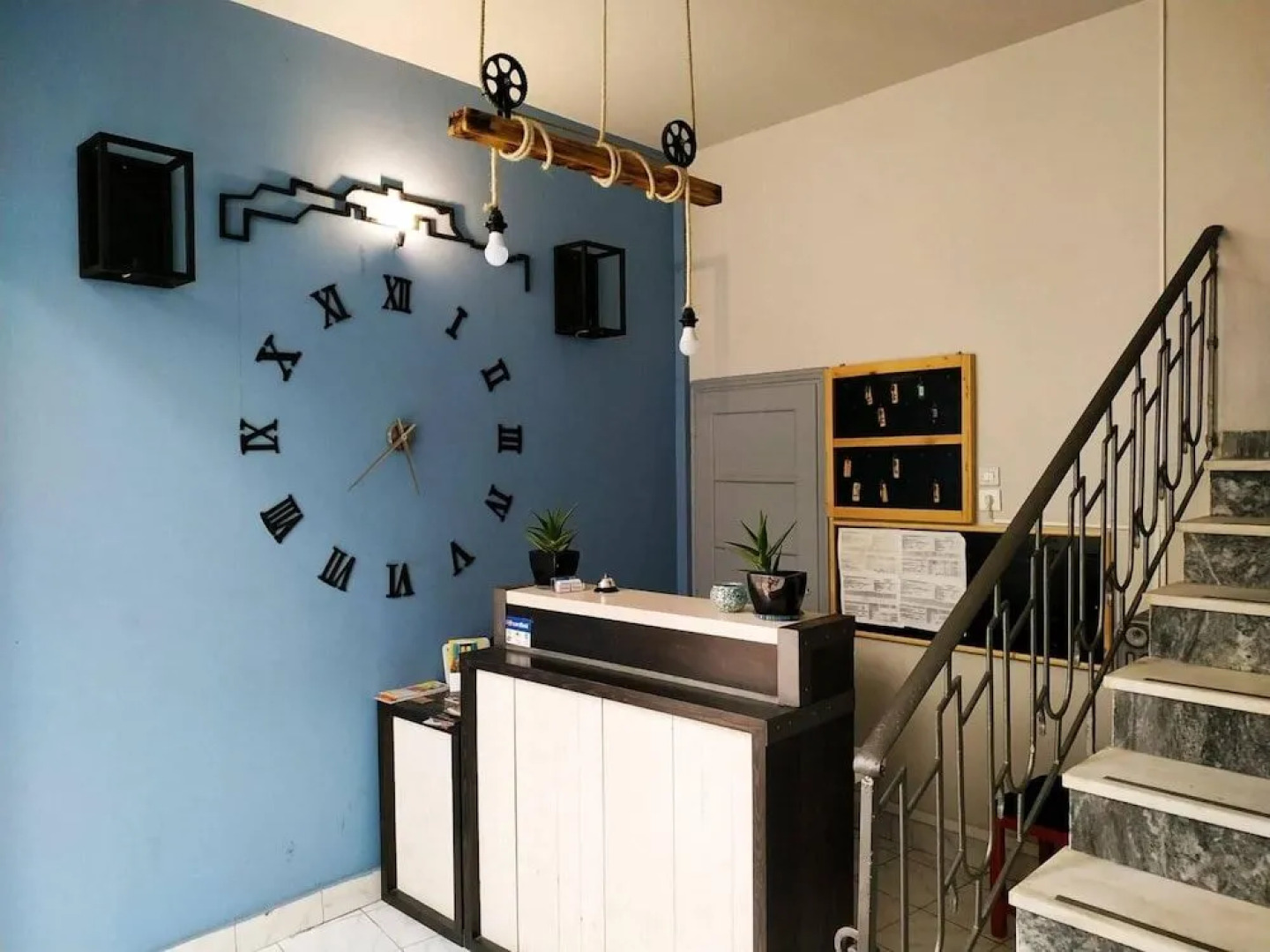 Theoxenia Paralio Astros