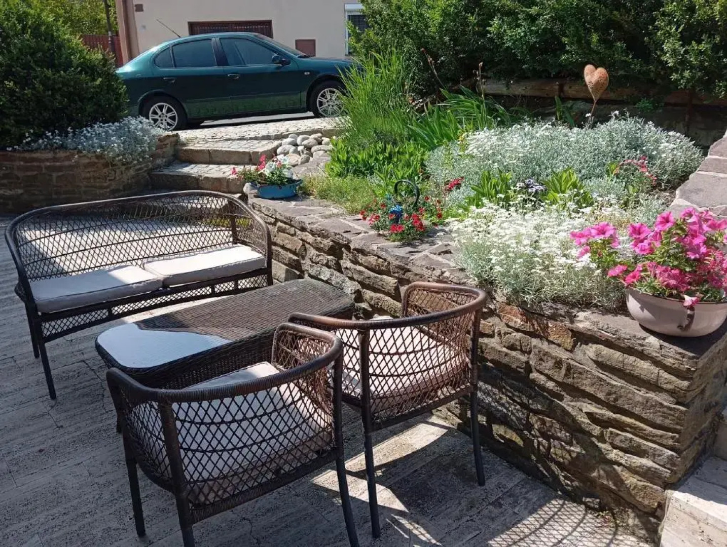 Guest House Tri Korunky