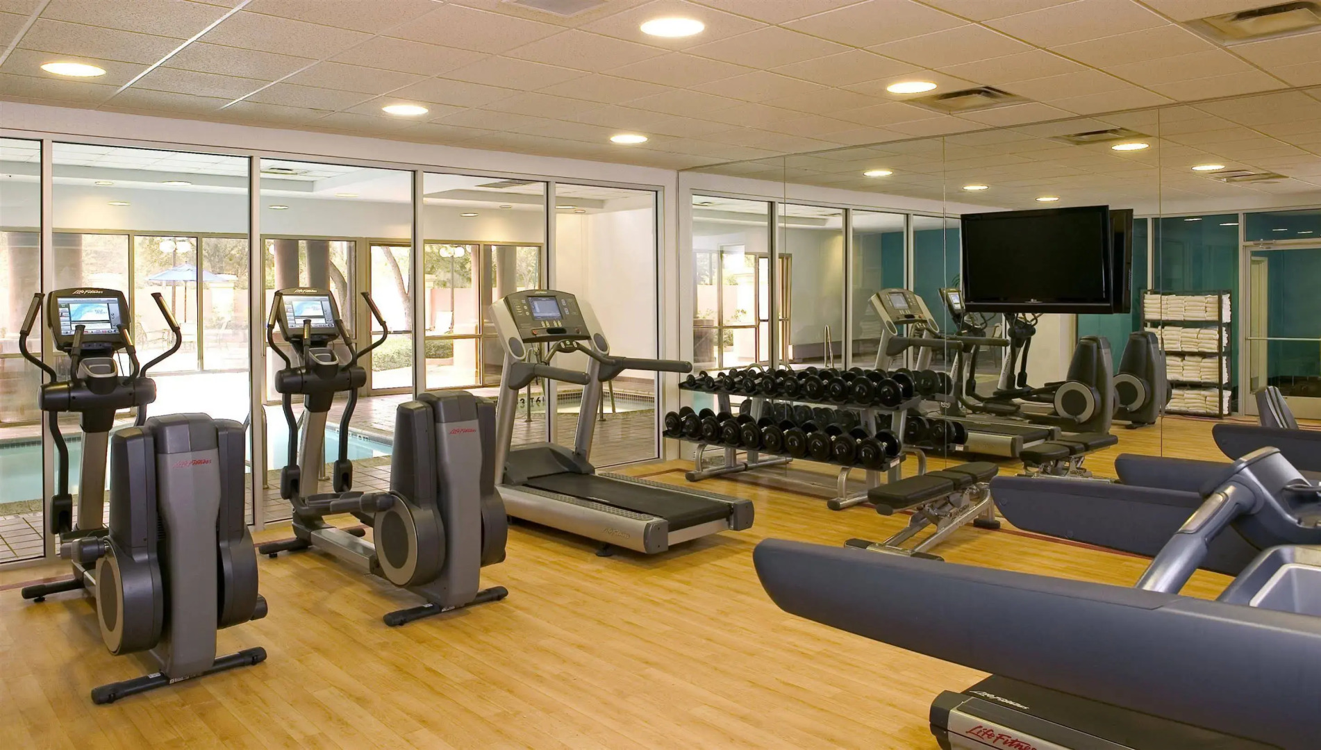 Sheraton Suites Market Center Dallas