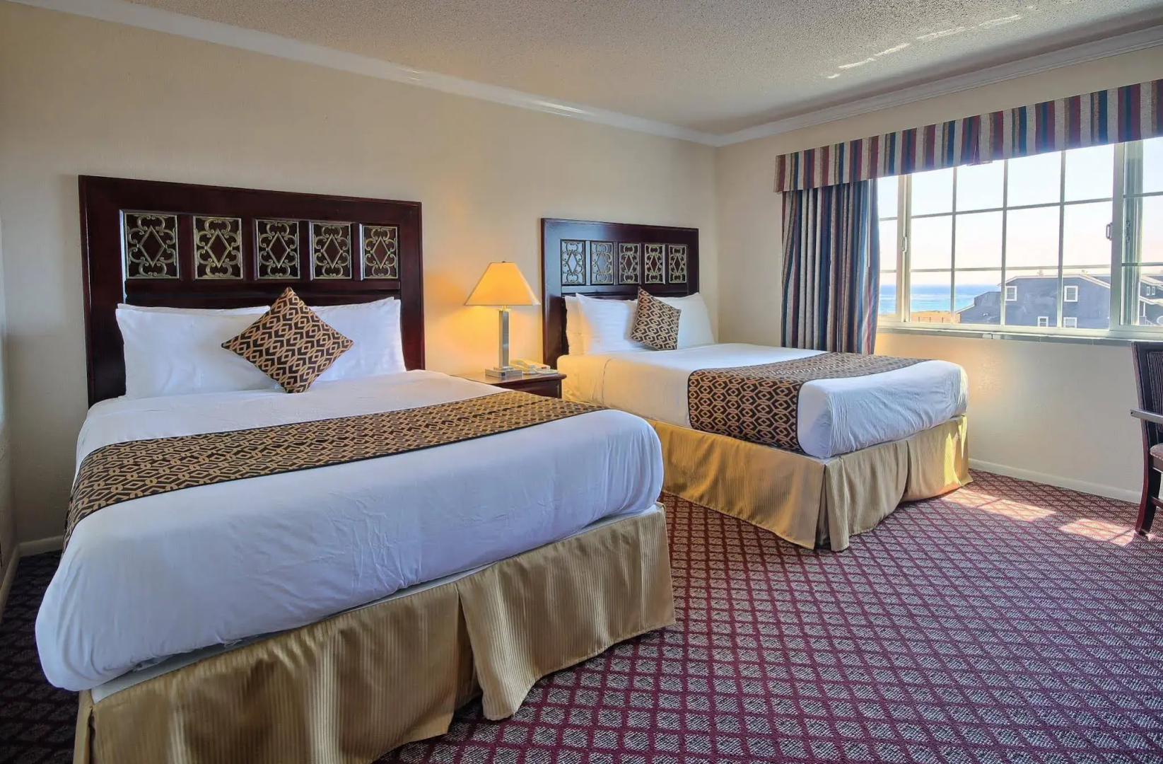 Sea Breeze Inn