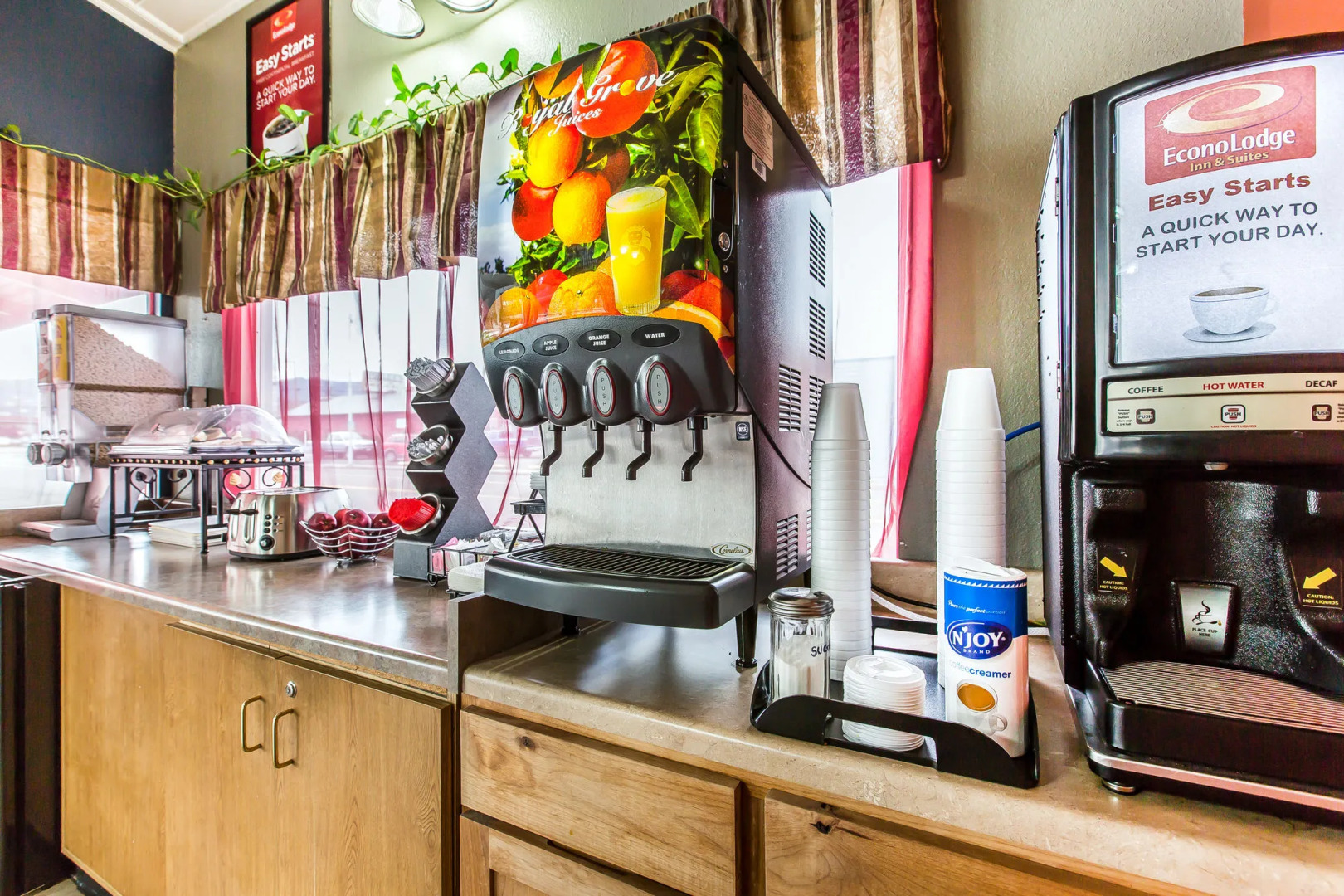 Econo Lodge Inn & Suites Yreka