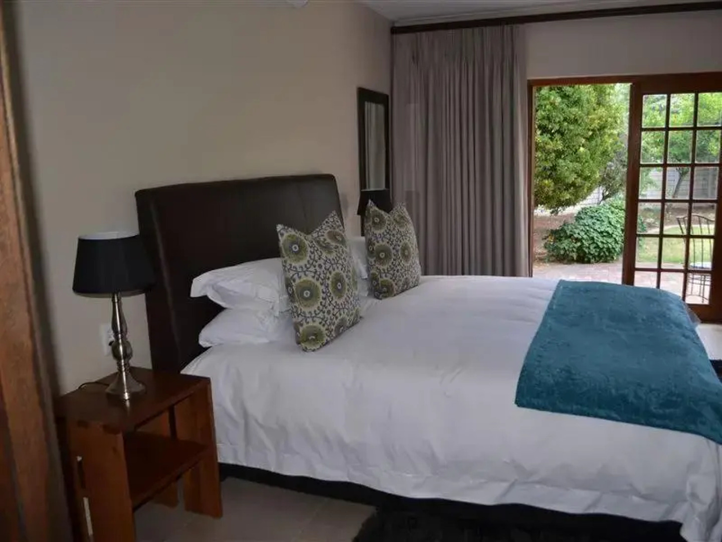 9 On Kromellenboog Guesthouse