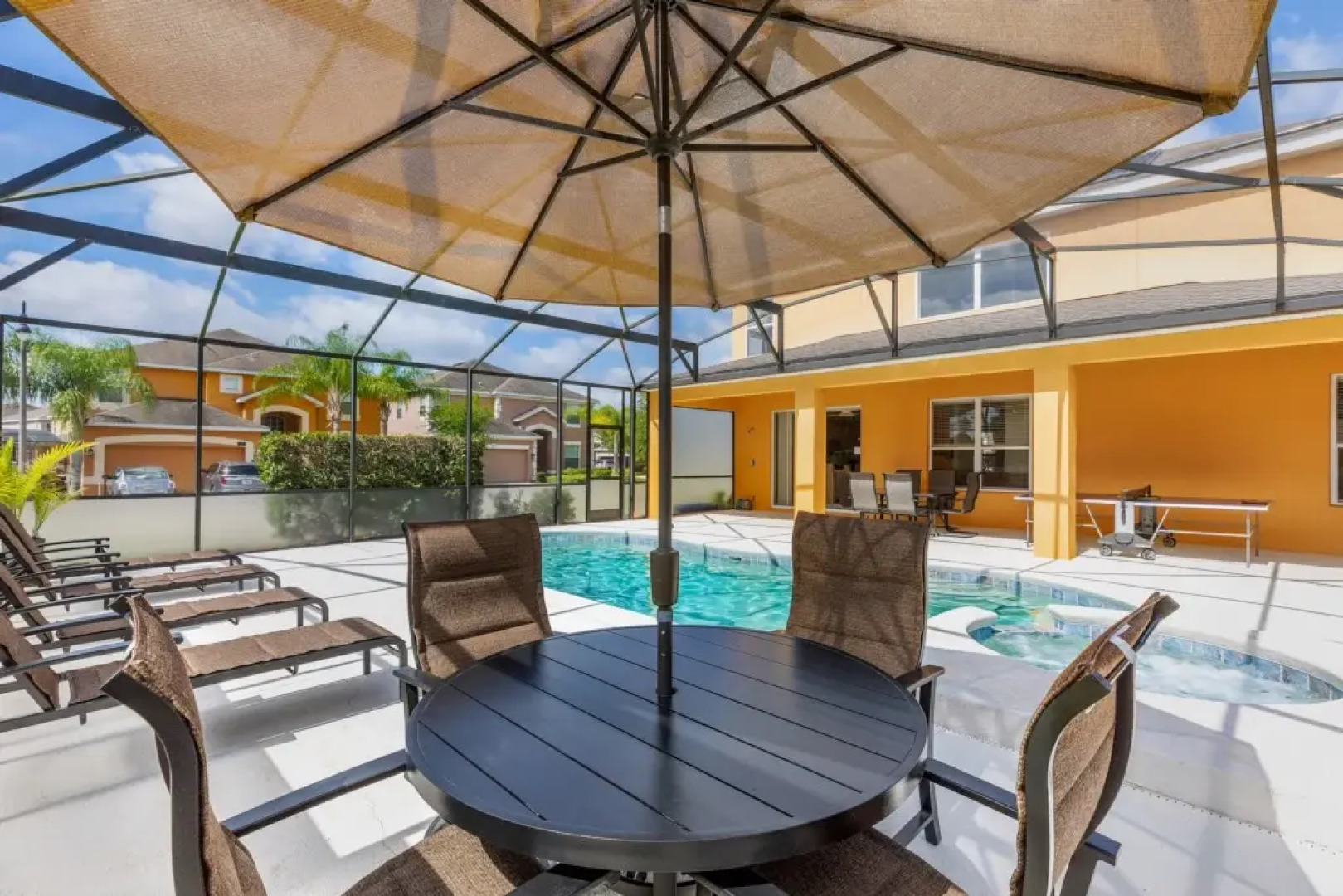 Watersong Dream- Theatre Room, Games, Pool & Spa, Davenport, US